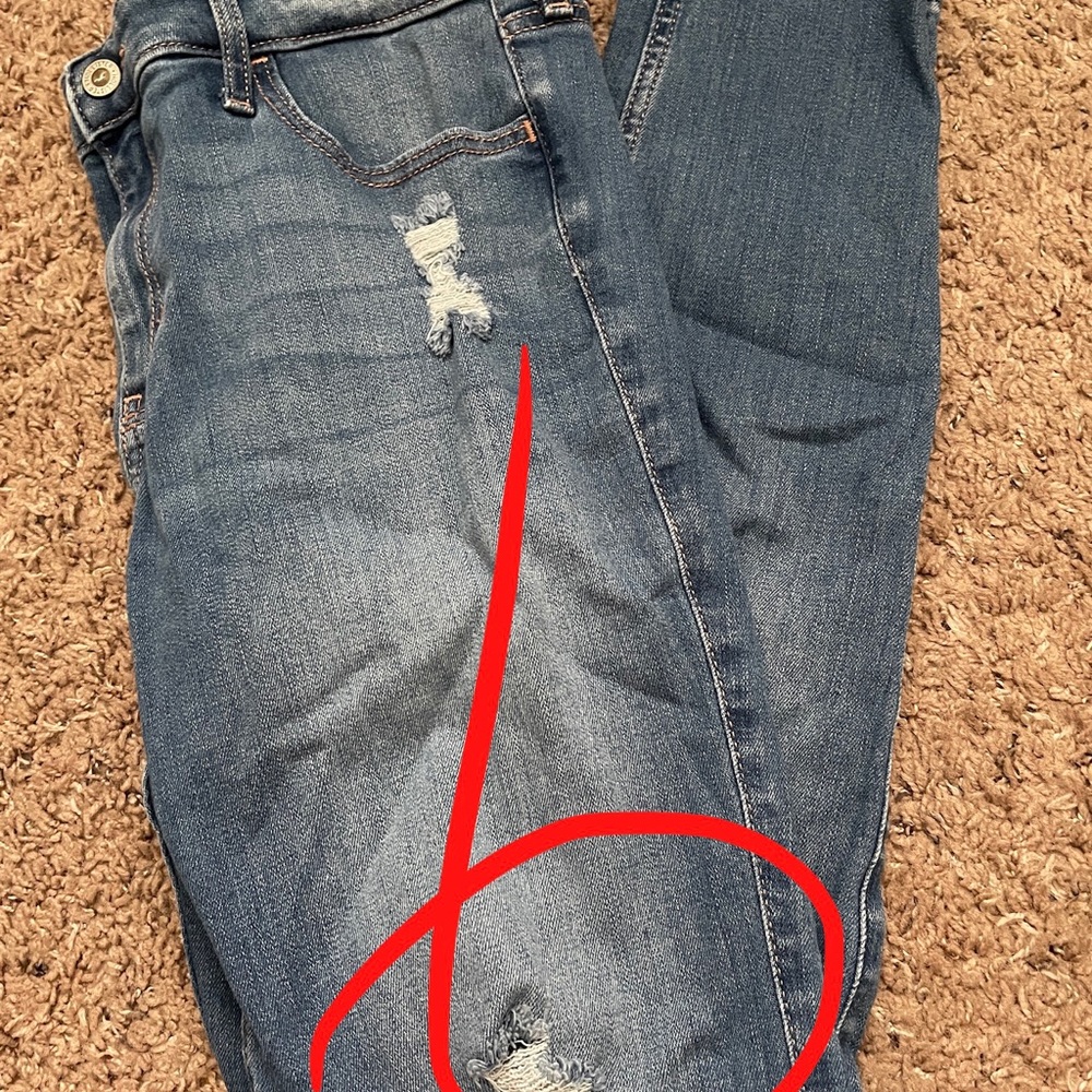 Hollister High Rise (High waisted) Jean Leggings/ Skinny Jeans, Medium Wash